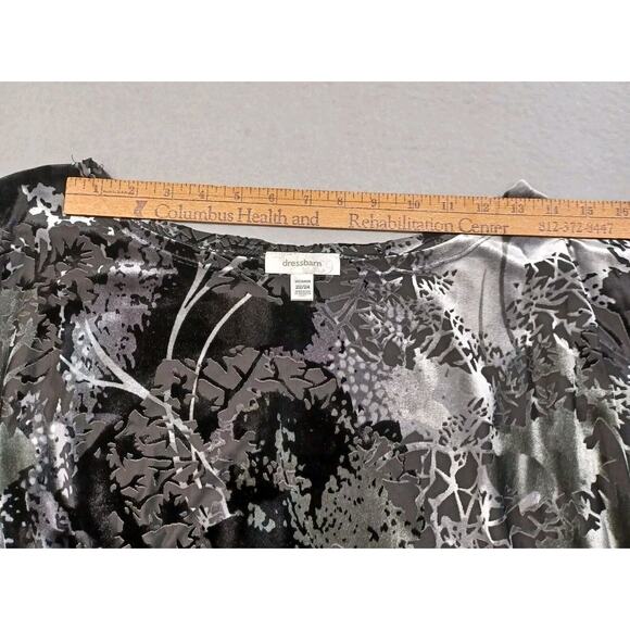 Dressbarn Velour Top Womens 22/24 Black Gray Silver Peplum Short Sleeve Shimmer - Picture 3 of 7